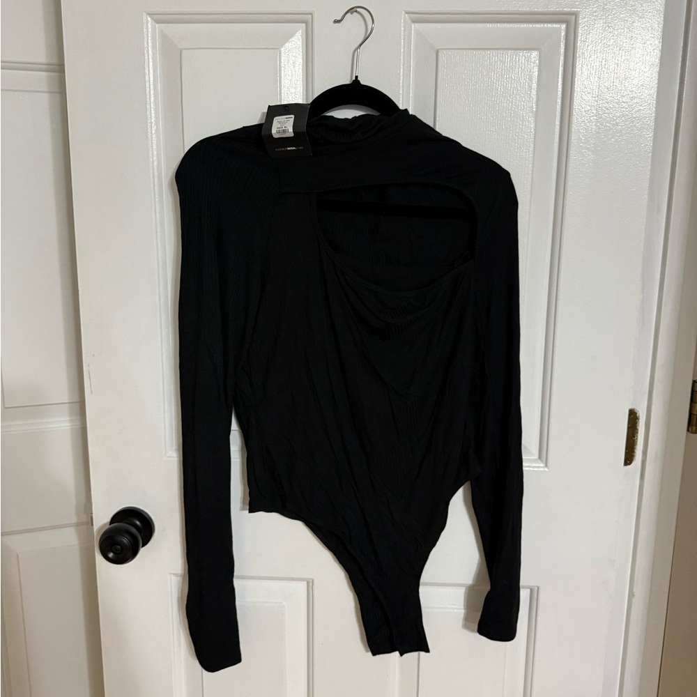 Fashion Nova Elegant Black Bodysuit